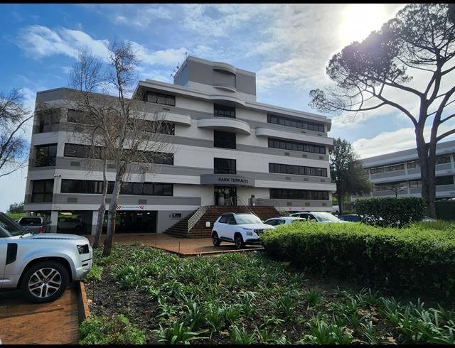 324M² OFFICE TO LET IN PINELANDS